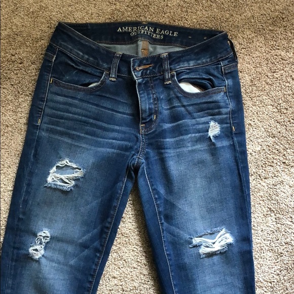 Distressed jeans - Picture 2 of 2